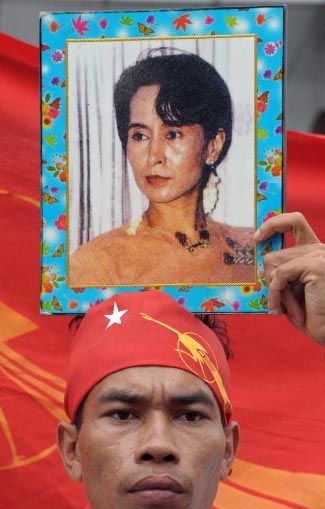 Mianmar permite que imprensa volte a acompanhar julgamento de Suu Kyi