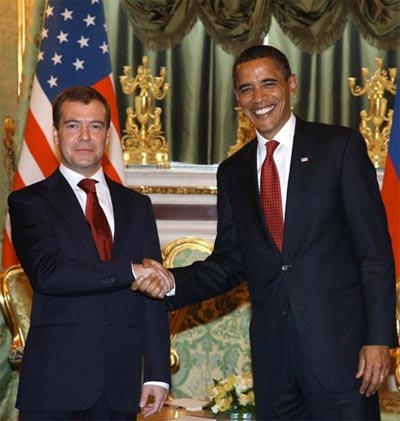 Medvedev para Obama:  preciso vira as 'pginas difceis' dos ltimos anos