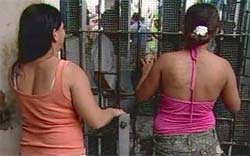 Mulheres ainda convivem com homens em cadeias da Bahia.
