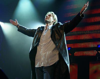 Chris Duran se apresentar em Maratazes