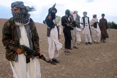 Afganisto: 25% dos ataques a soldados da Otan so obra de talibs