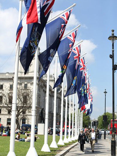 Londres se enfeita para celebrar 60 anos do reinado de Elizabeth II