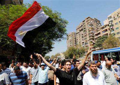 Governo do Egito encurta toque de recolher