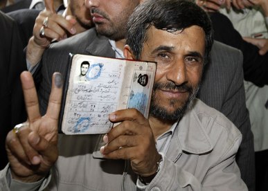 Iranianos vo s urnas para escolher novo presidente