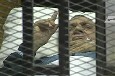 Mubarak  inocentado de acusao de corrupo e vai deixar a cadeia