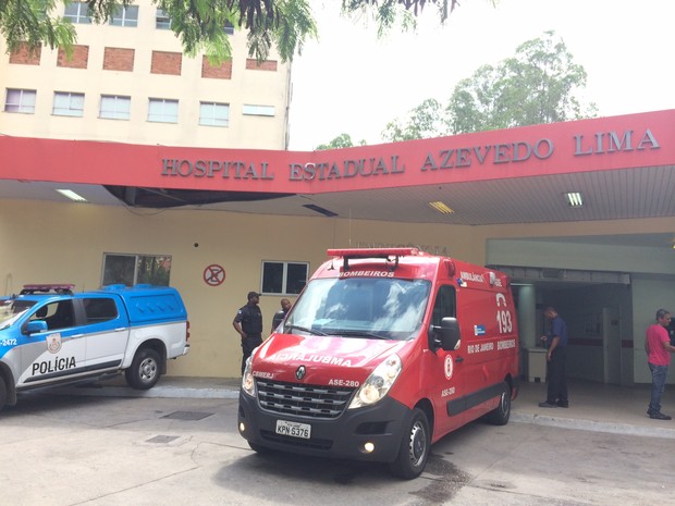 Grupo armado invade hospital de Niteri e resgata traficante