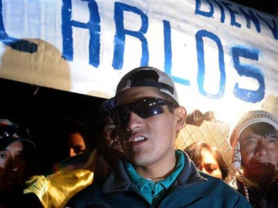 10 mineiros chilenos devem sair do hospital nesta sexta 