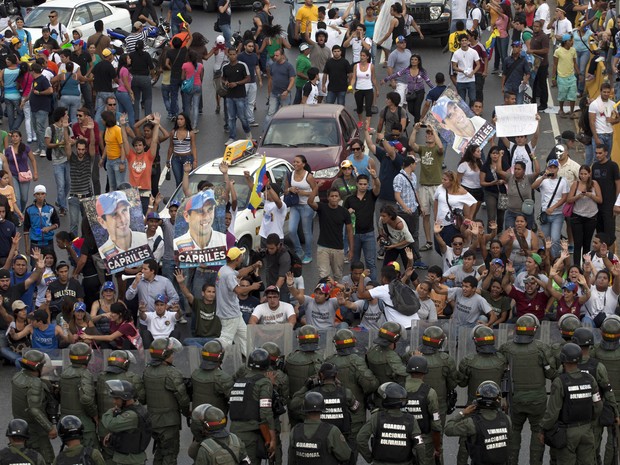 Sobe para 7 o nmero de mortos em confrontos na Venezuela