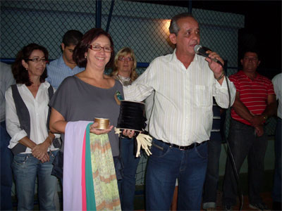 Maratazes entrega mais de 800 Kg de tecidos e aviamentos