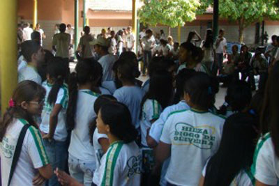 Trs escolas de Fortaleza suspendem aulas aps relatos de assaltos