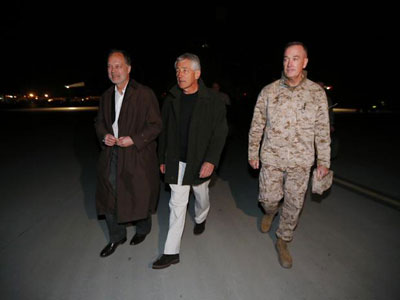 Suicida mata 9 em Cabul durante visita do secretrio de Defesa dos EUA  