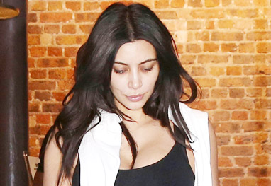 Kim Kardashian aparece sem maquiagem em Paris