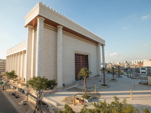 Templo de Salomo  inaugurado em So Paulo