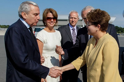 Dilma chega a Londres para a abertura das Olimpadas