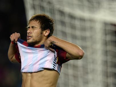 Espanhis veem Neymar sem pontaria e pior do ataque do Bara