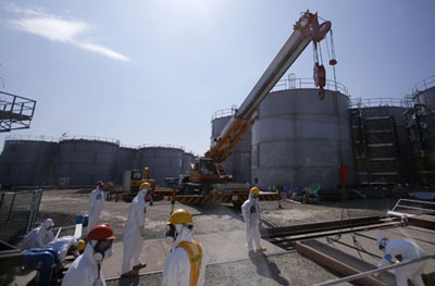 Crise nuclear em Fukushima se agrava; China se diz em 
