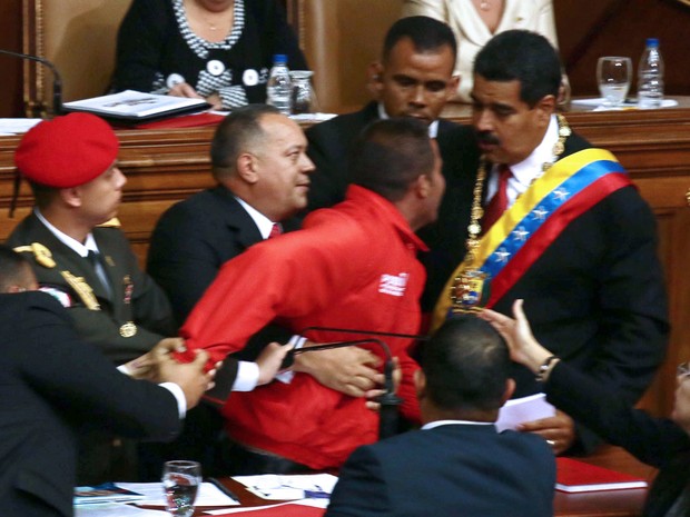 Nicols Maduro toma posse como presidente da Venezuela