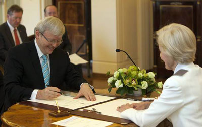 Kevin Rudd toma posse como premi da Austrlia e pede 