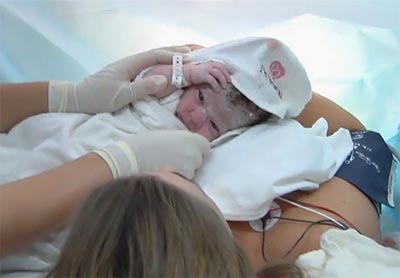 Veja fotos do parto da filha de Joana Prado e Vtor Belfort
