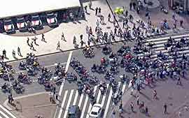 Protesto de motoboys congestiona regio da Paulista