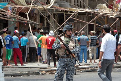 Atentados contra ministrios em Bagd deixam 10 mortos e 25 feridos  