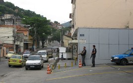 PM faz novas operaes em favelas do Rio nesta quinta