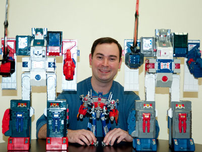 Colecionadores gastam at R$ 20 mil em bonecos de Transformers