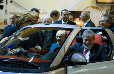 Lula e Serra no salo do Automvel