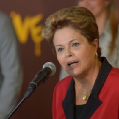 Dilma pede urgncia para projeto que destina royalties para educao