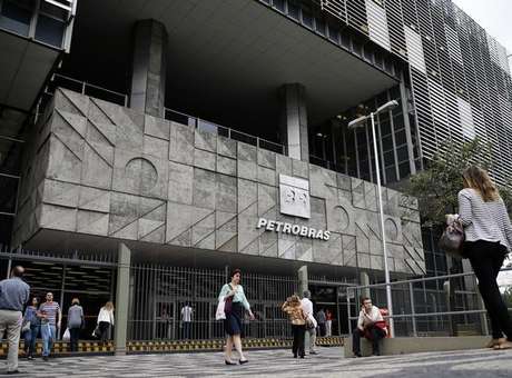 Dvida bruta da Petrobras cresce 7,8% no 3 trimestre