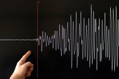 Forte terremoto deixa ao menos 40 mortos no Ir  