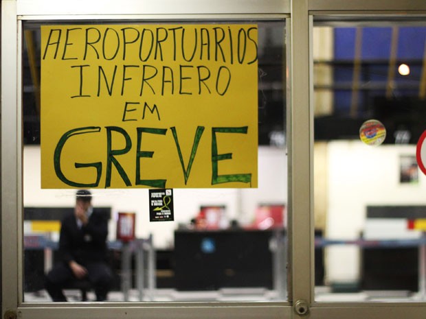 Funcionrios da Infraero fazem greve em 63 aeroportos, diz sindicato