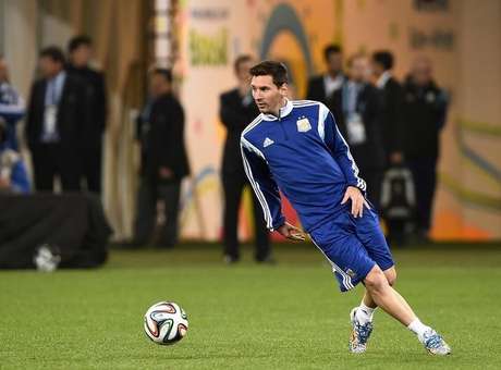 Sem Di Mara, Messi ter opes limitadas para armar jogadas