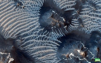Sonda registra cnions com dunas formadas por ferro em Marte