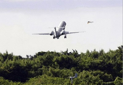 Brasil e Frana intensificam buscas por destroos de Airbus 