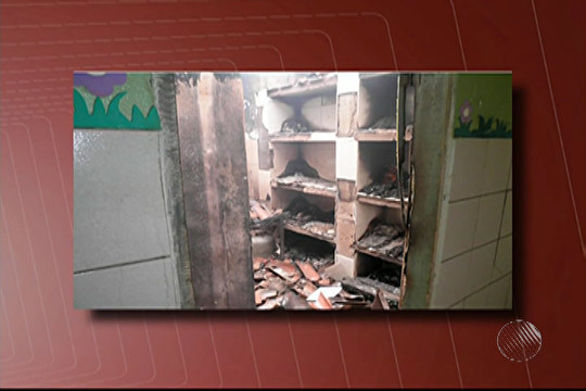 Ex-aluno incendiou escola por vingana da populao