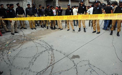 Atiradores matam ao menos 8 policiais no Paquisto