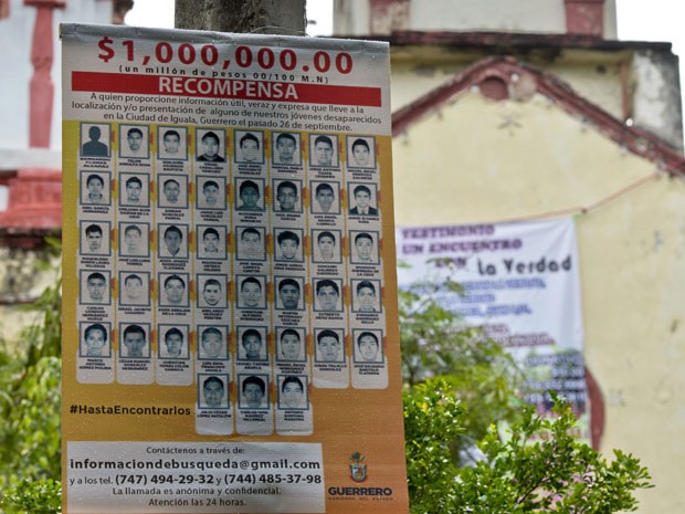 Mxico oferece US$ 100 mil por pistas de estudantes