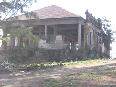 Palcio das guias abrigar Biblioteca Municipal de Maratazes