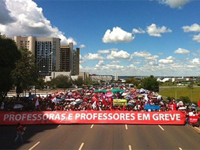 Greve de professores atinge 95% das instituies federais, diz sindicato