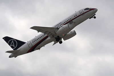 Avio com 46 a bordo desaparece na Indonsia