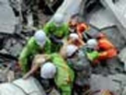 Nmero de mortes por terremoto na China passa de 41 mil