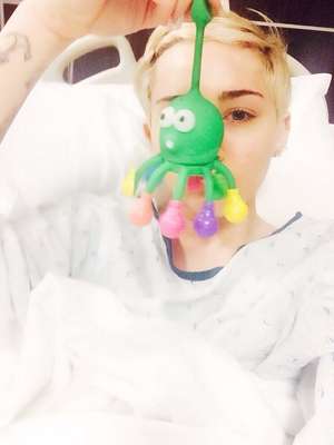 Hospitalizada, Miley Cyrus cancela mais um show nos EUA