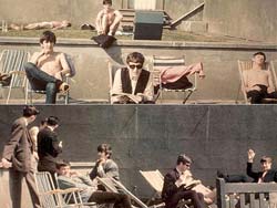 Beatles, em 1963, pegam sol antes da fama