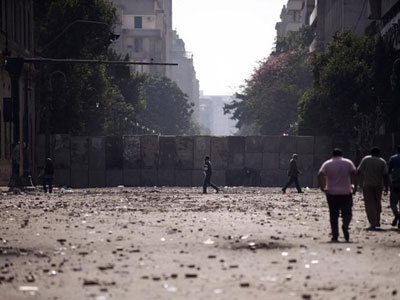 Egito: ataque a sede da Irmandade Muulmana mata adolescente