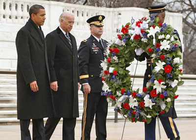 Obama homenageia soldado a 2 dias da posse 