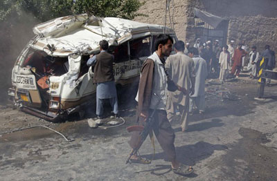 Ataque a micro-nibus mata 9 civis na capital do Afeganisto