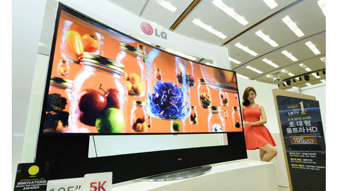 LG inova e lana TV 5K gigante mais barata que 4K de rival