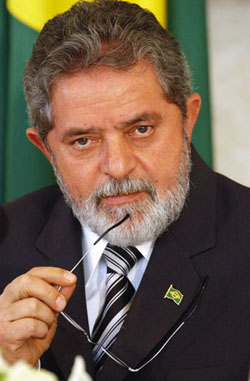 Lula: Brasil no pode pagar em dinheiro dvida com negros