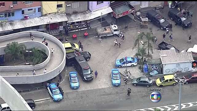PM  recebida a tiros em operao na Rocinha, Zona Sul do Ri